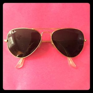 Ray Bans (aviator)